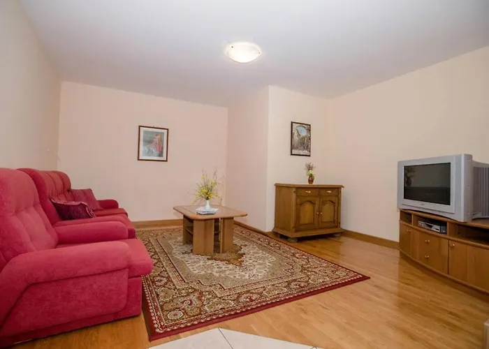 Dionis Aparthotel Rab Town